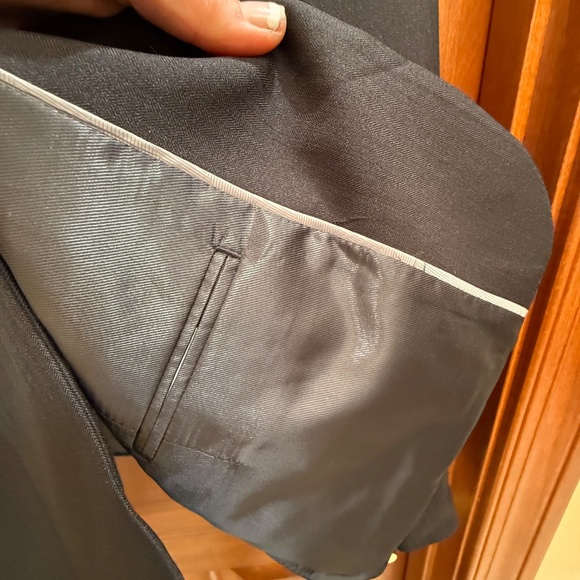 R.J. Classics Equestrian Hunt Coat in black (Size 10) - Picture 9 of 9